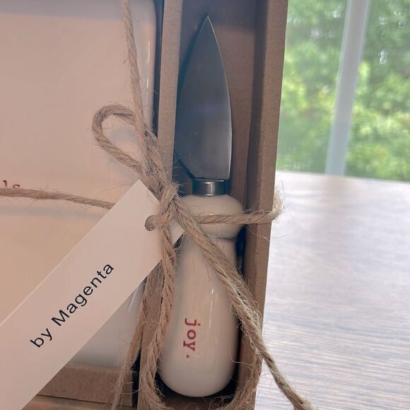 Rae Dunn Jingle Bells Printed Cheese Plate with Spreader. NWT. - Picture 5 of 8